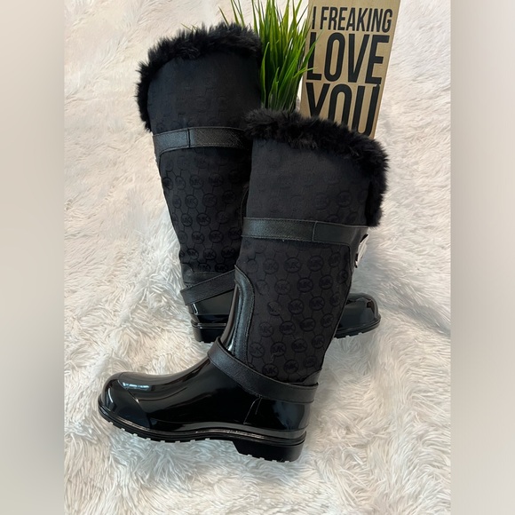 Michael Kors Fulton Rain Boots - EXCELLENT LIKE NEW CONDITION! - Picture 4 of 14
